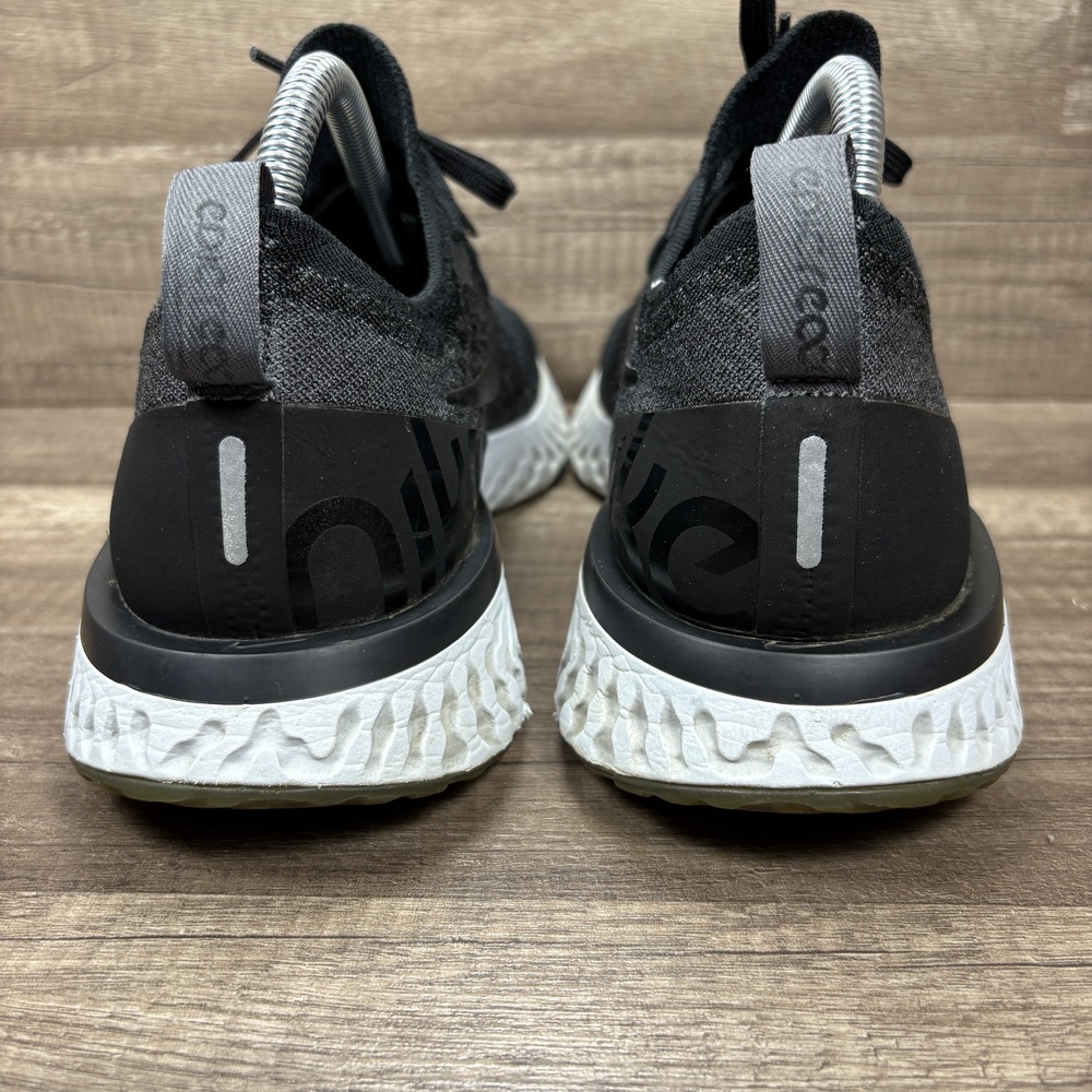 Nike Epic React Flyknit Black Gray Mens US Size 10 AQ0067-001 Running Shoes - Picture 4 of 9